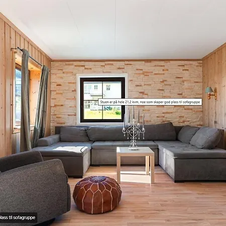 Spacious Newly Renovated Family *
