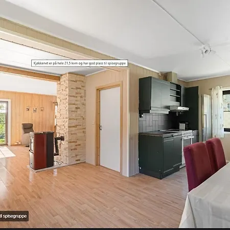 Spacious Newly Renovated Family *